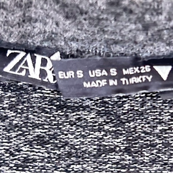 Zara charcoal Gray Puff Sleeve Fitted knit top raw edge size small - Picture 9 of 9